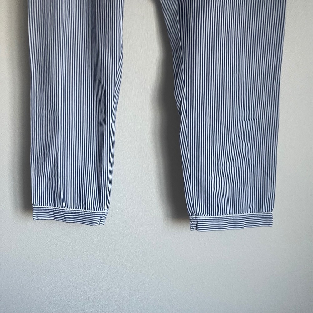 Pinstripe Blue and White Drawstring Pajama Style Pull On‎ Pants Size Medium - Picture 5 of 12